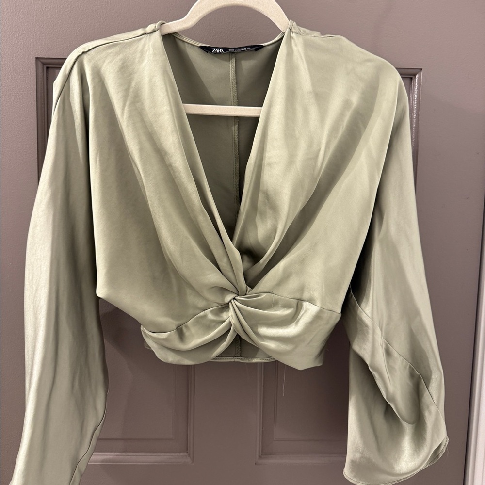 Zara Women's Light Green Knot Front Blouse